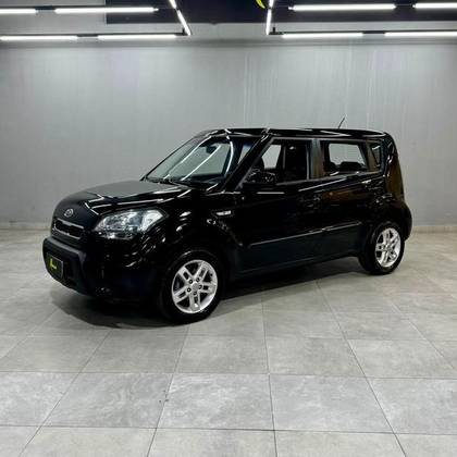 KIA SOUL 1.6 EX 16V FLEX 4P MANUAL KIA SOUL 1.6 EX 16V FLEX 4P MANUAL